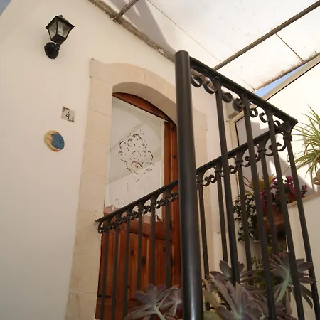 Isola Del Sole Bed and breakfast Noto